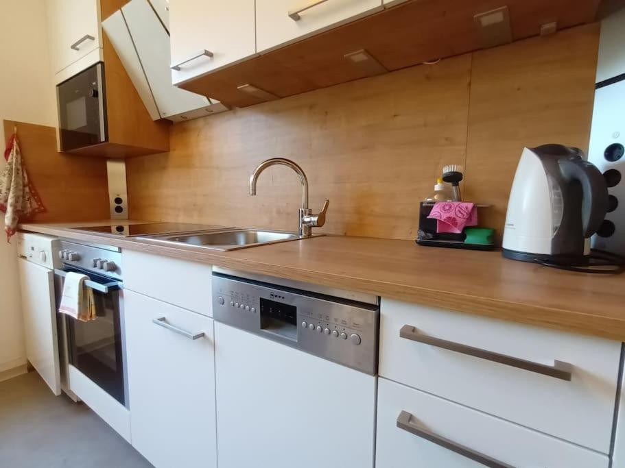 Modernes Apartment In Wien Extérieur photo