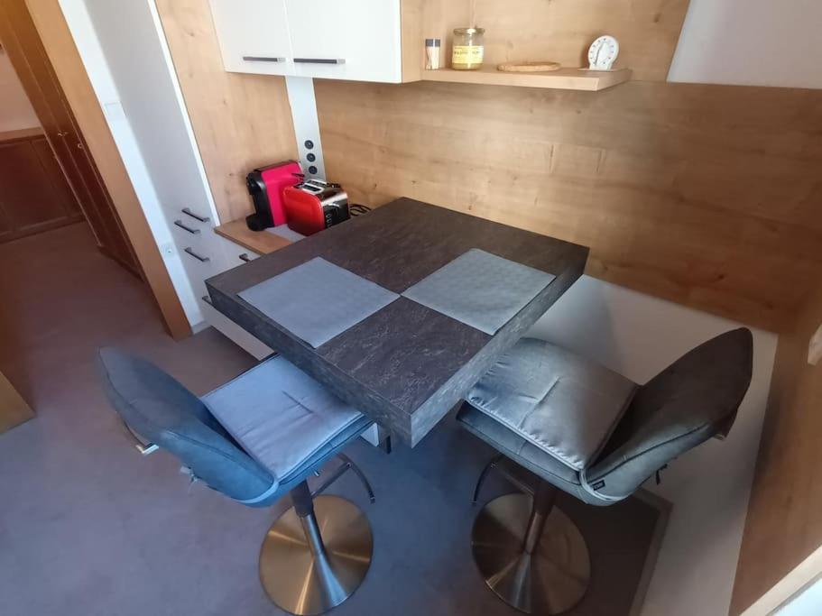 Modernes Apartment In Wien Extérieur photo